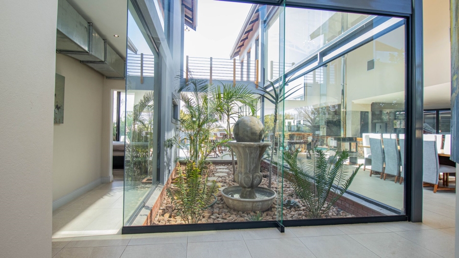 5 Bedroom Property for Sale in The Coves North West